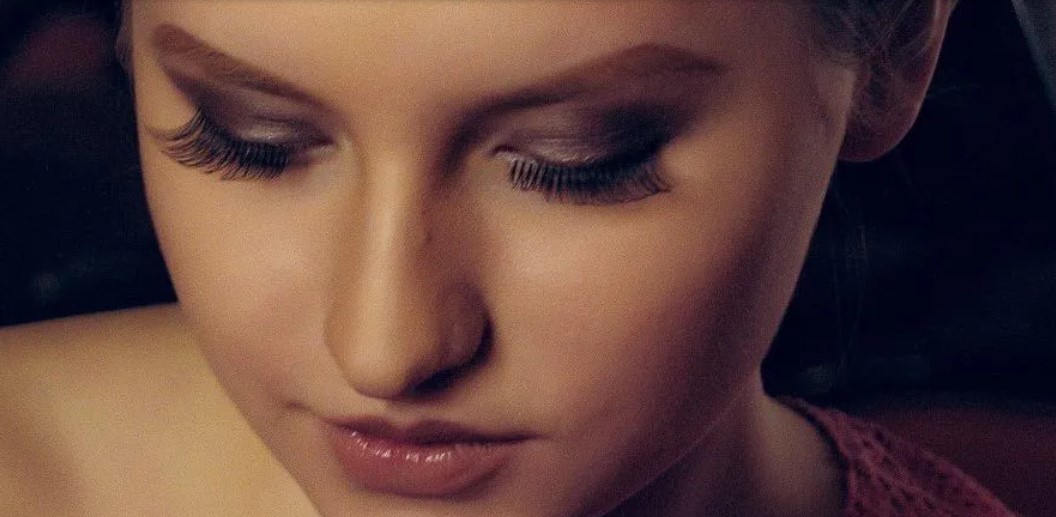 Enhance Your Glamour with It’s So Bougie’s Light Eyelash Extensions